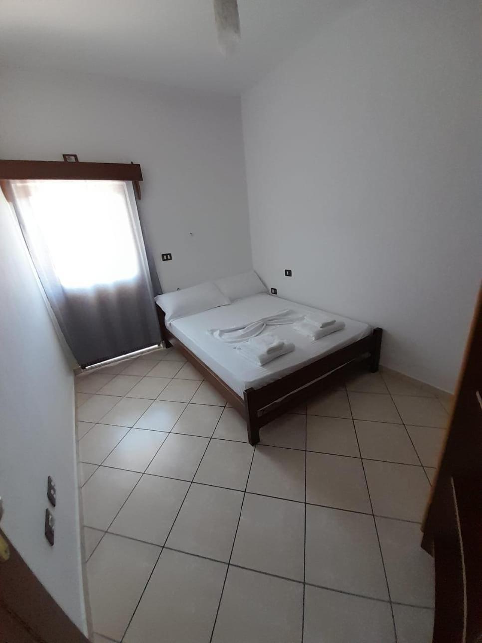 Appartement Aleksi&Eli à Shkodër Extérieur photo