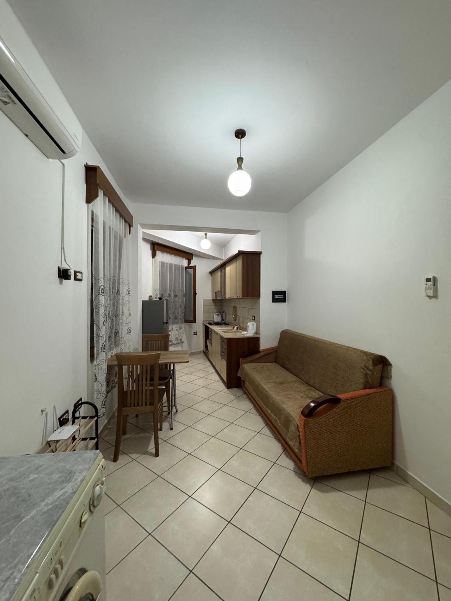 Appartement Aleksi&Eli à Shkodër Extérieur photo